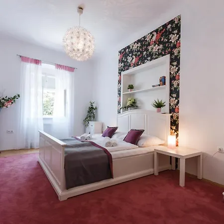 Apartman Charles Bridge