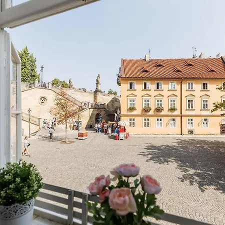 Apartman Charles Bridge